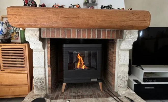 Installation de poêle à bois dans une maison à Rochefort-du-Gard, Les Angles, Arzeo